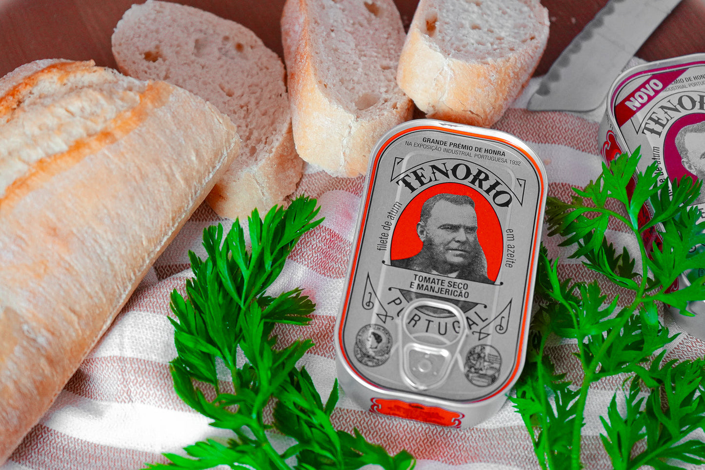 10x Tenorio Thunfisch Filets in Olivenöl mit getrockneten Tomaten und Basilikum